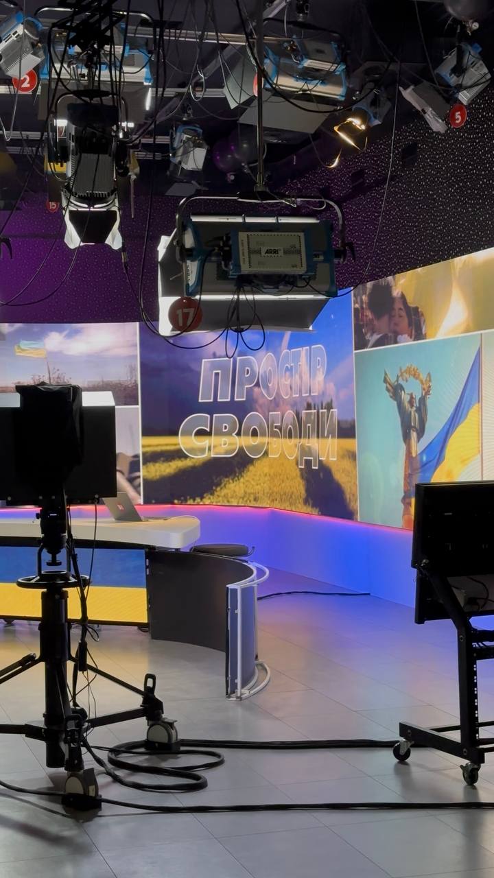 Інтерактивна лекція-екскурсія для студентів-журналістів на телеканалі D1