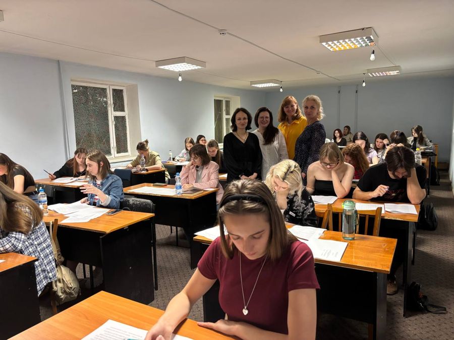 Успішне складання атестаційного екзамену здобувачами 4 курсу спеціальності «Філологія»