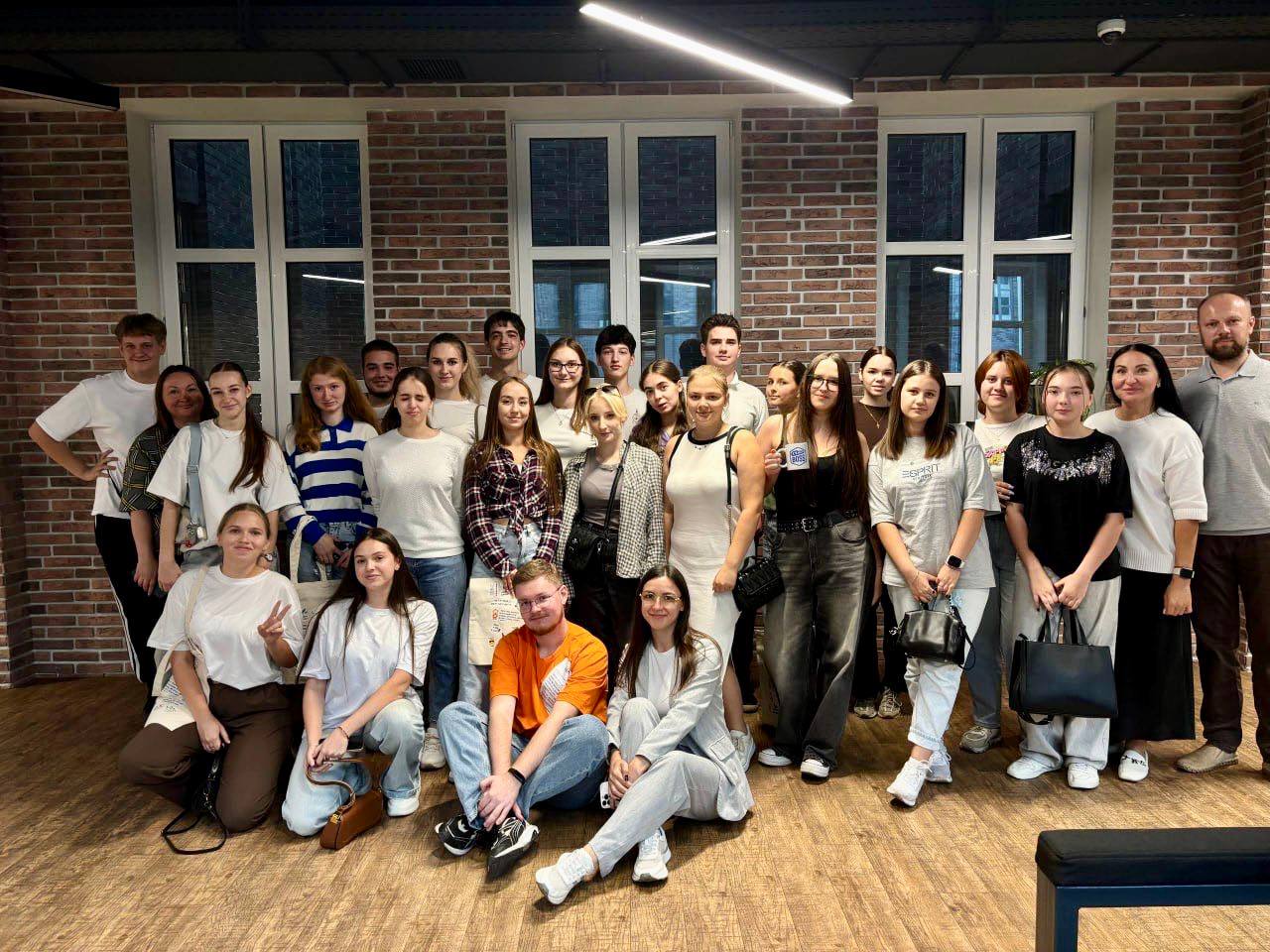Студенти спеціальностей D3 «Менеджмент» та D5 «Маркетинг» відвідали регіональний офіс ТОВ «Сільпо Фуд» у місті Дніпро!