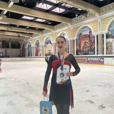 Анна Віннік – майстер спорту україни: 10 років на льоду, роликах і крилах мрії!