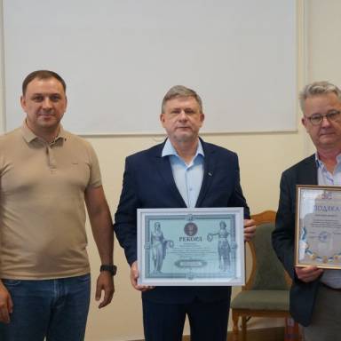 Нагороди знаходять своїх героїв