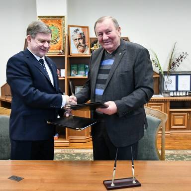 Підписання договору про співпрацю з Дніпропетровською торгово-промисловою палатою