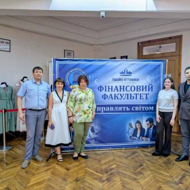 Банки Дніпра відкрили двері нашим випускникам!