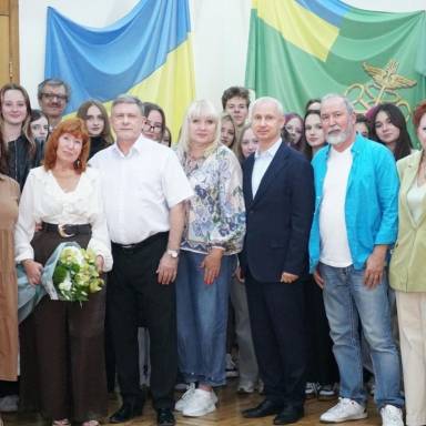 Шановна Ольго Леонідівно! Щиро вітаємо Вас із прекрасним ювілеєм!