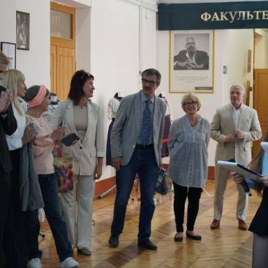 В УМСФ представлено виставку робіт художниці Анжеліки Сльозки