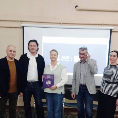 «Клуби Дніпра»: першокурсники-журналісти познайомилися з історією міста через унікальне дослідження