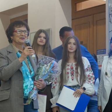 «Мелодія степу»: у мистецькій галереї УМСФ відкрилася виставка живопису Любові Швець